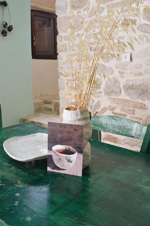 Yi Artistry 1-Bedroom Medieval Holiday House Kalamoti 外观 照片