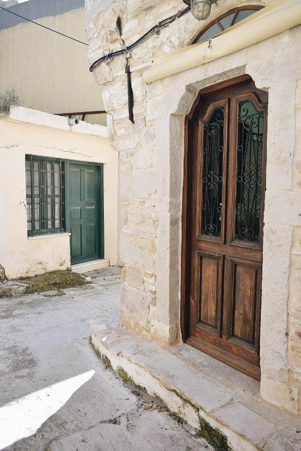 Yi Artistry 1-Bedroom Medieval Holiday House Kalamoti 外观 照片